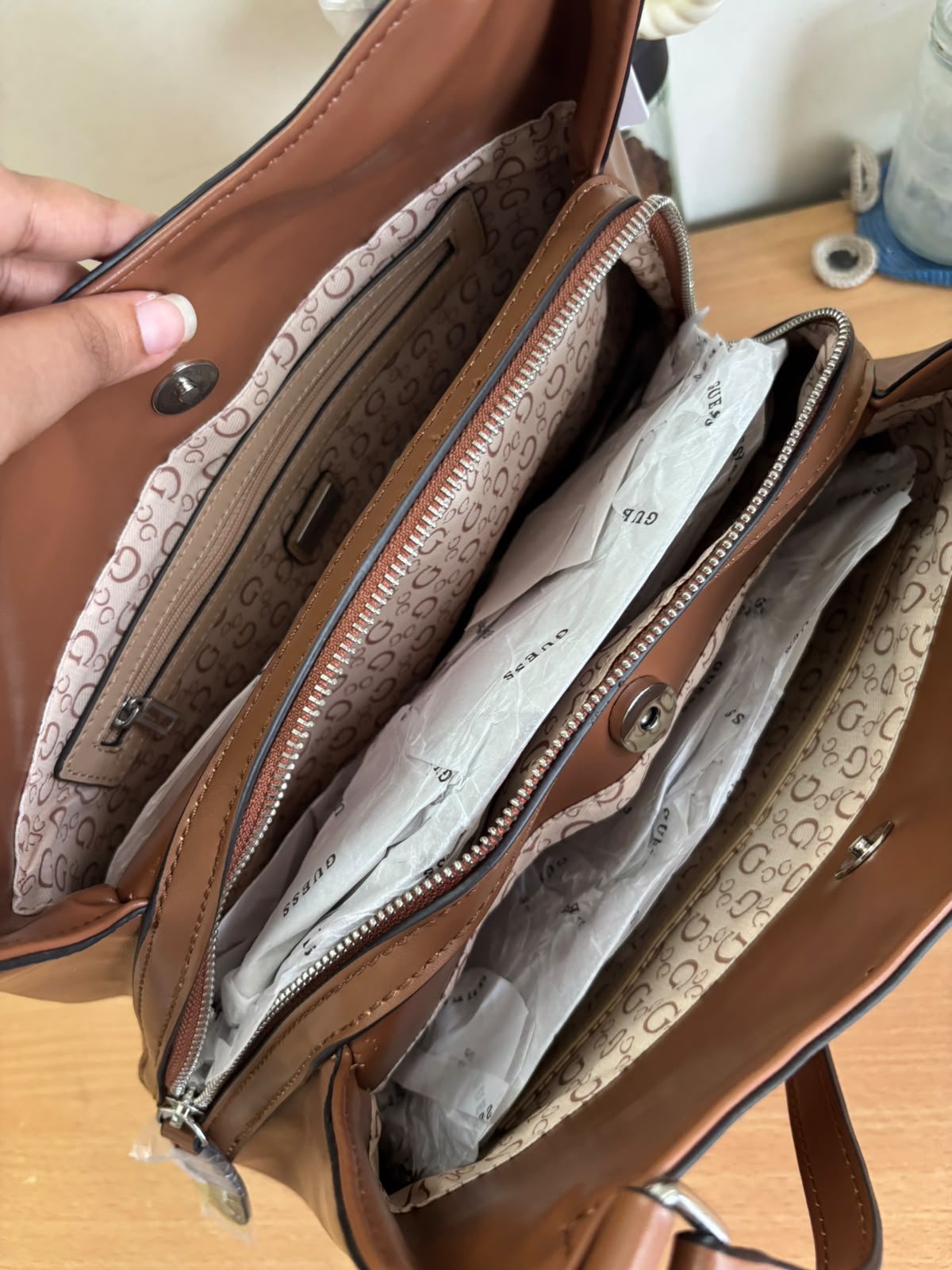 Damila Shoulder Bag