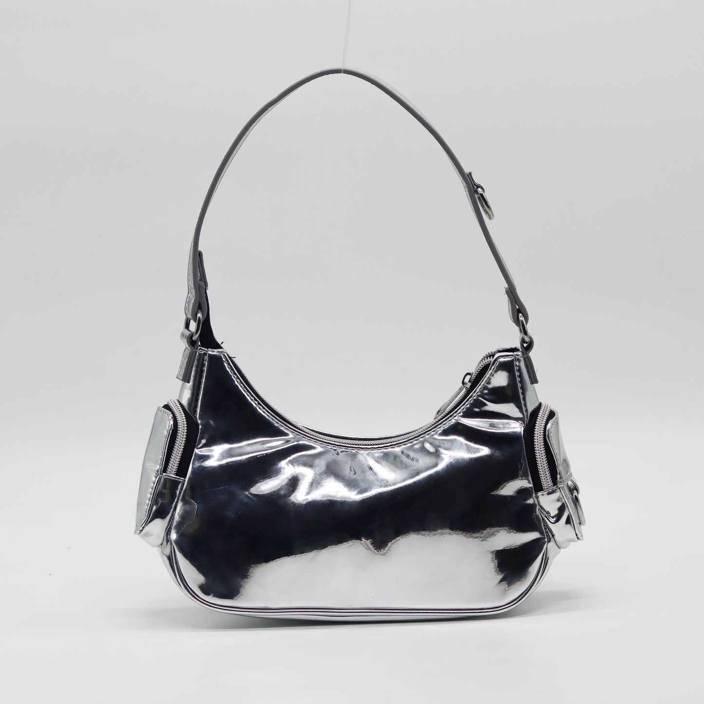 Glossy shoulder bag -Silver