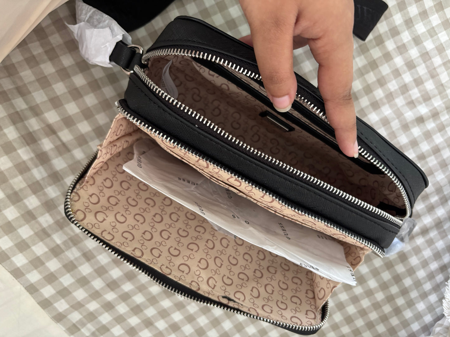 Pioni Crossbody Bag