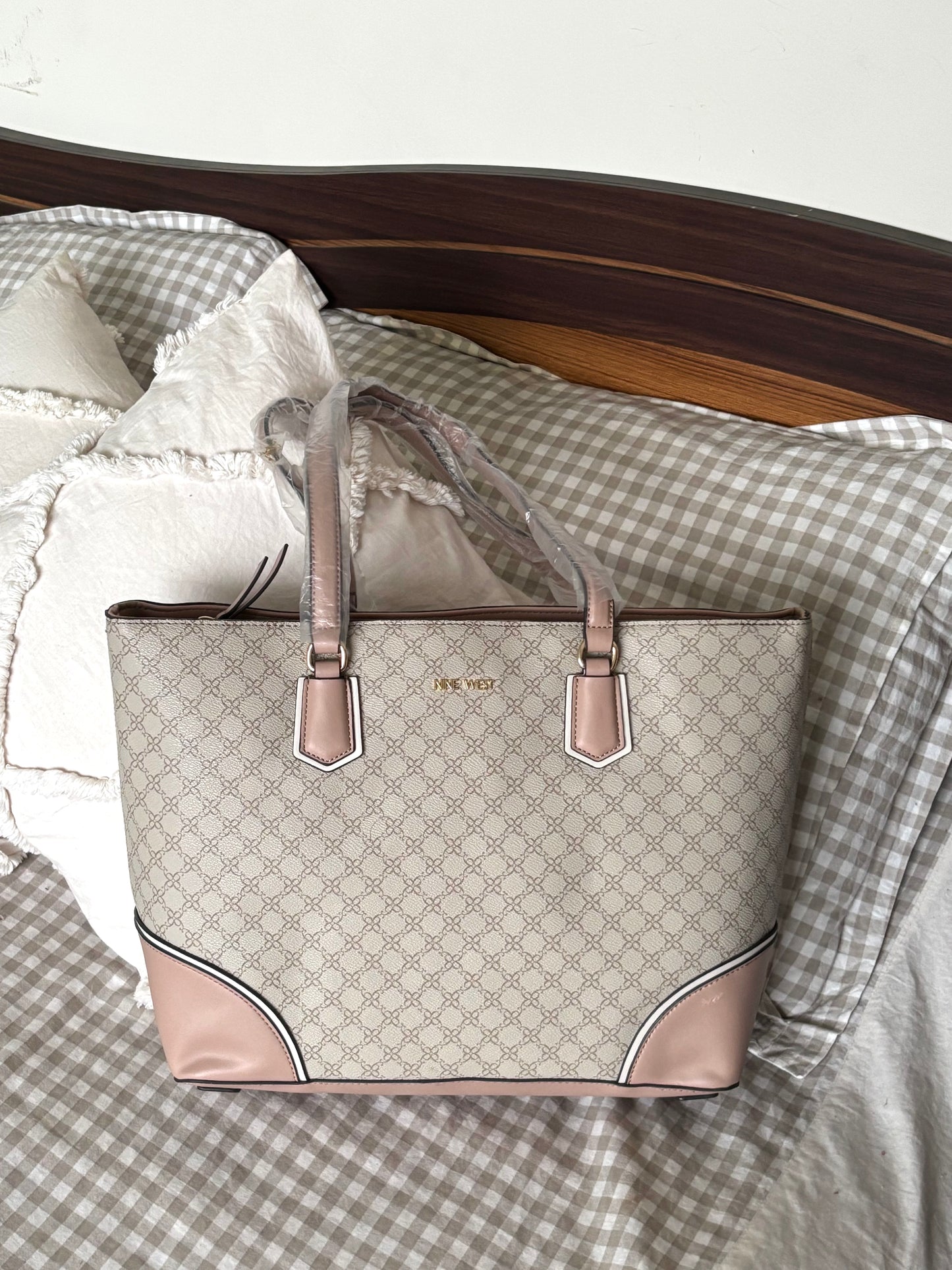 Fiona Shoulder Tote