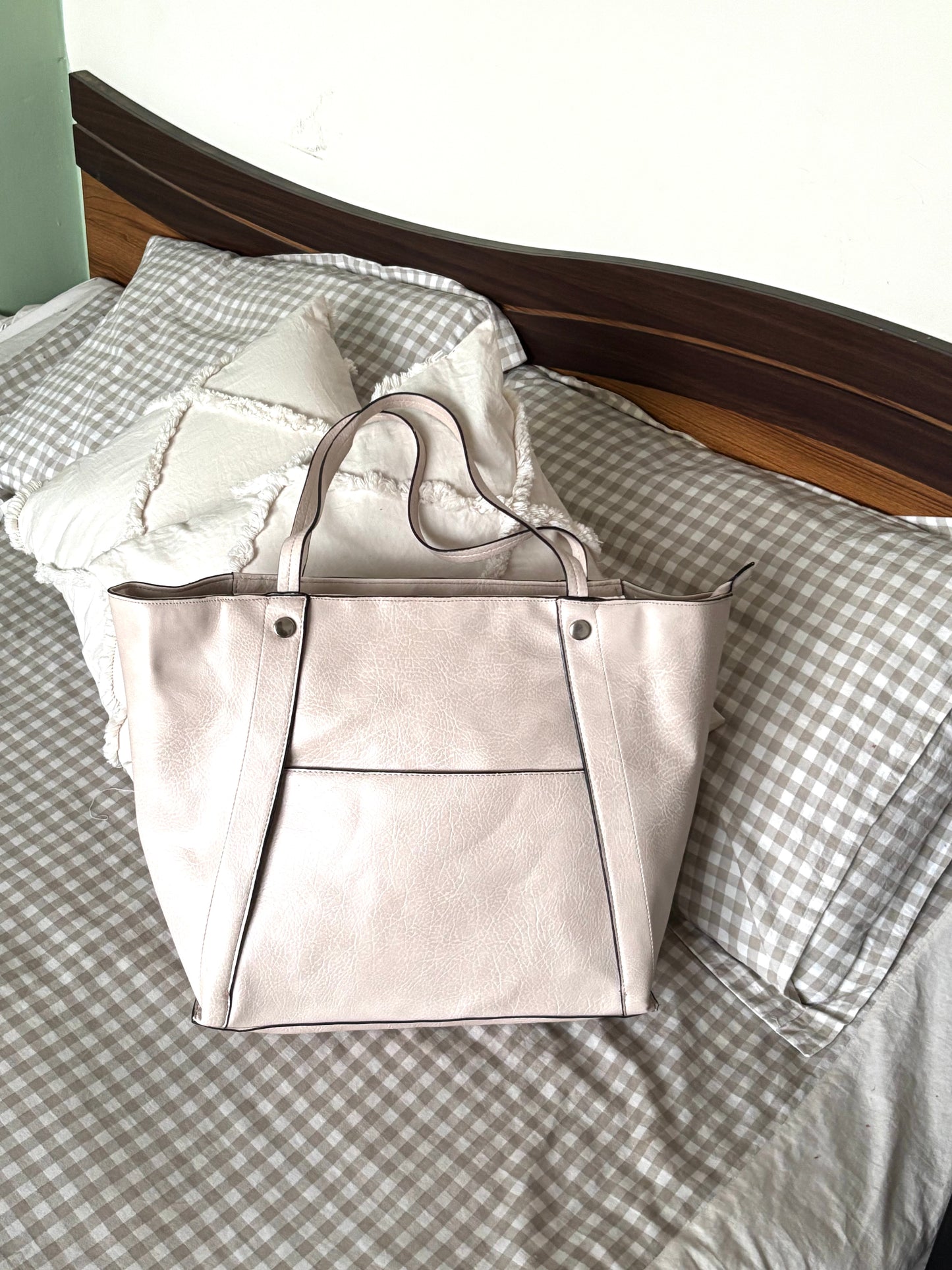 Cavela Tote