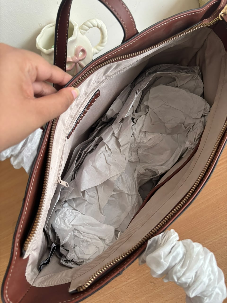 Hamia Shoulder Bag