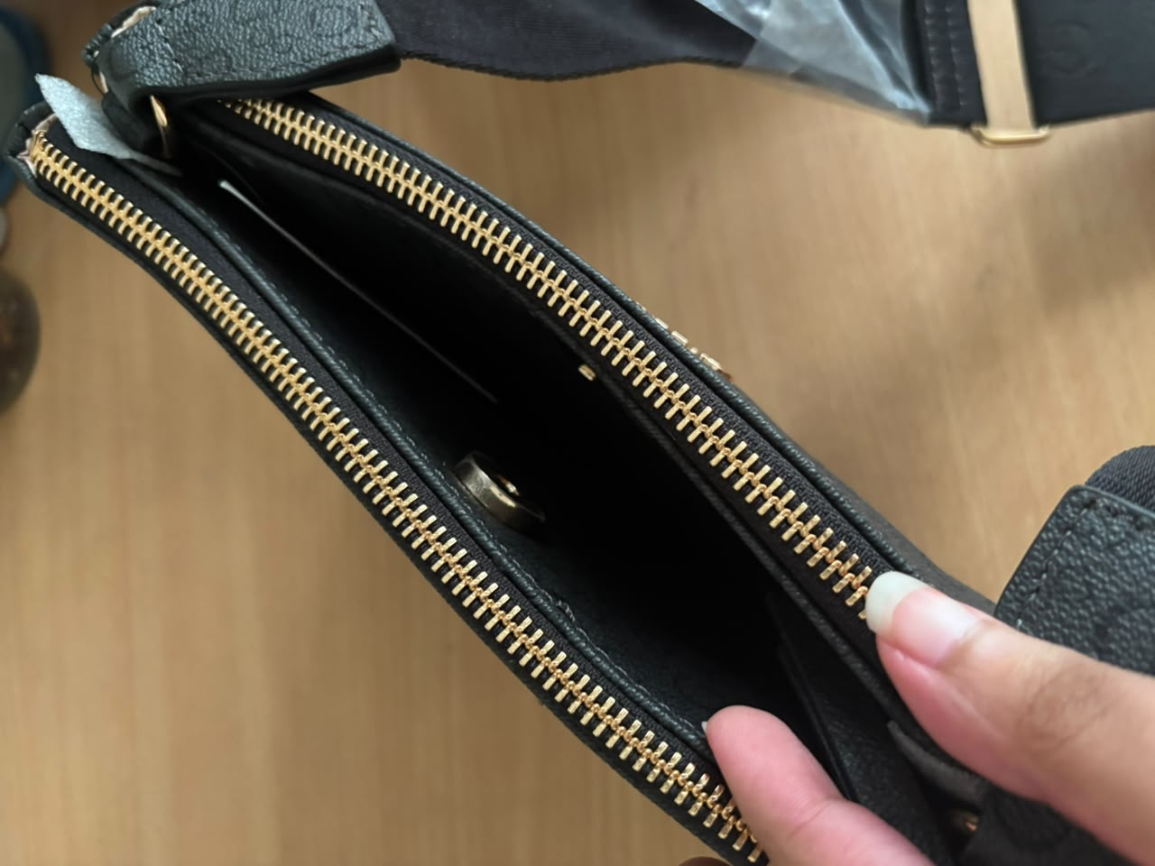Tammy Pouch Bag