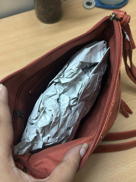 Perio Sling Bag