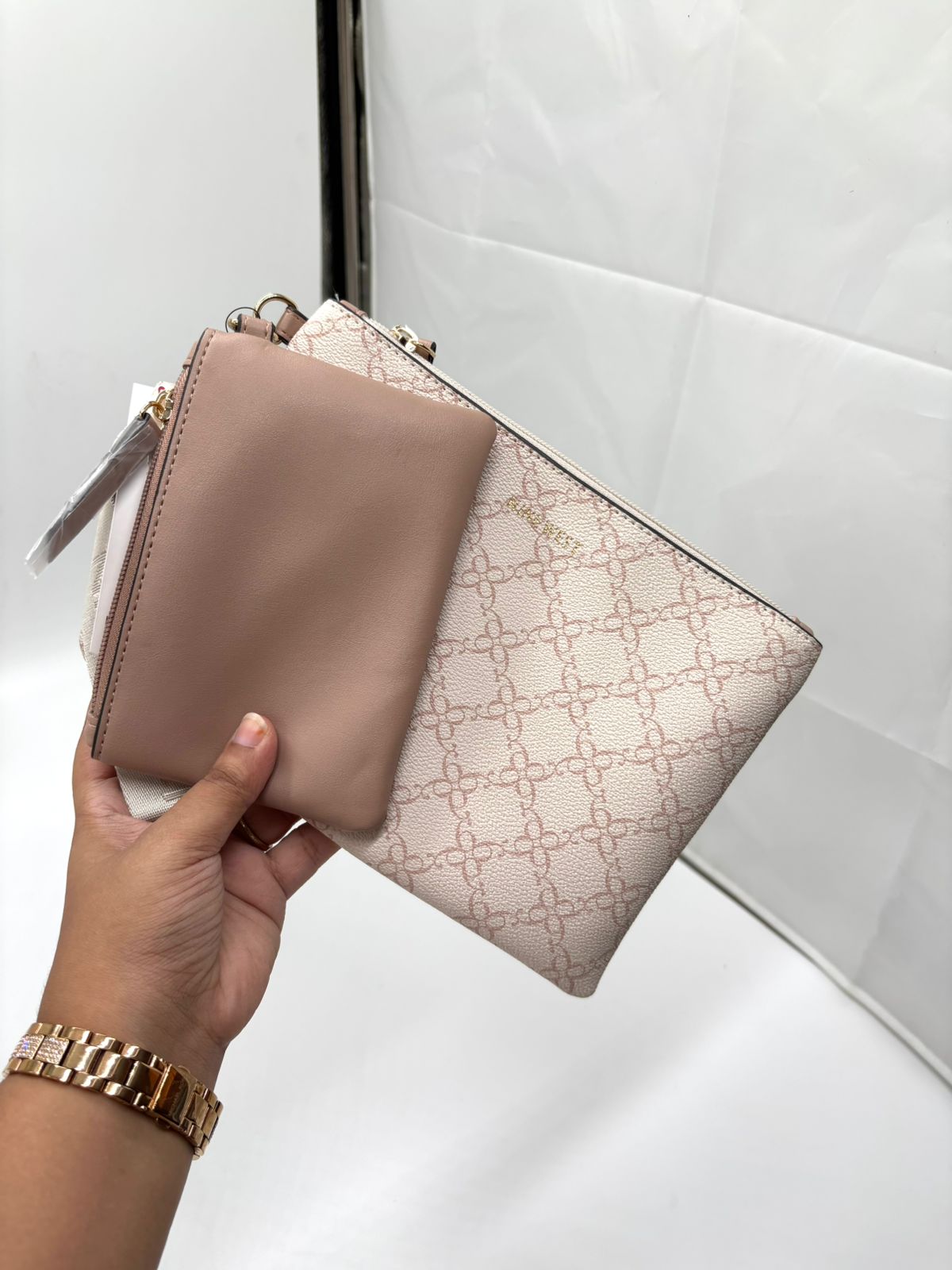 Lira Pouch Bag