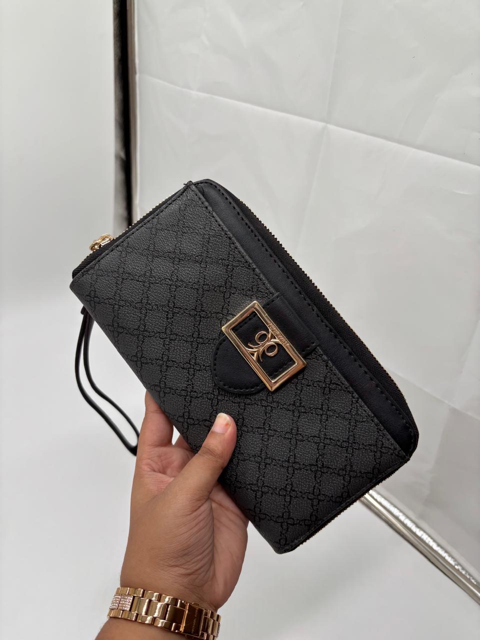 Virani purse