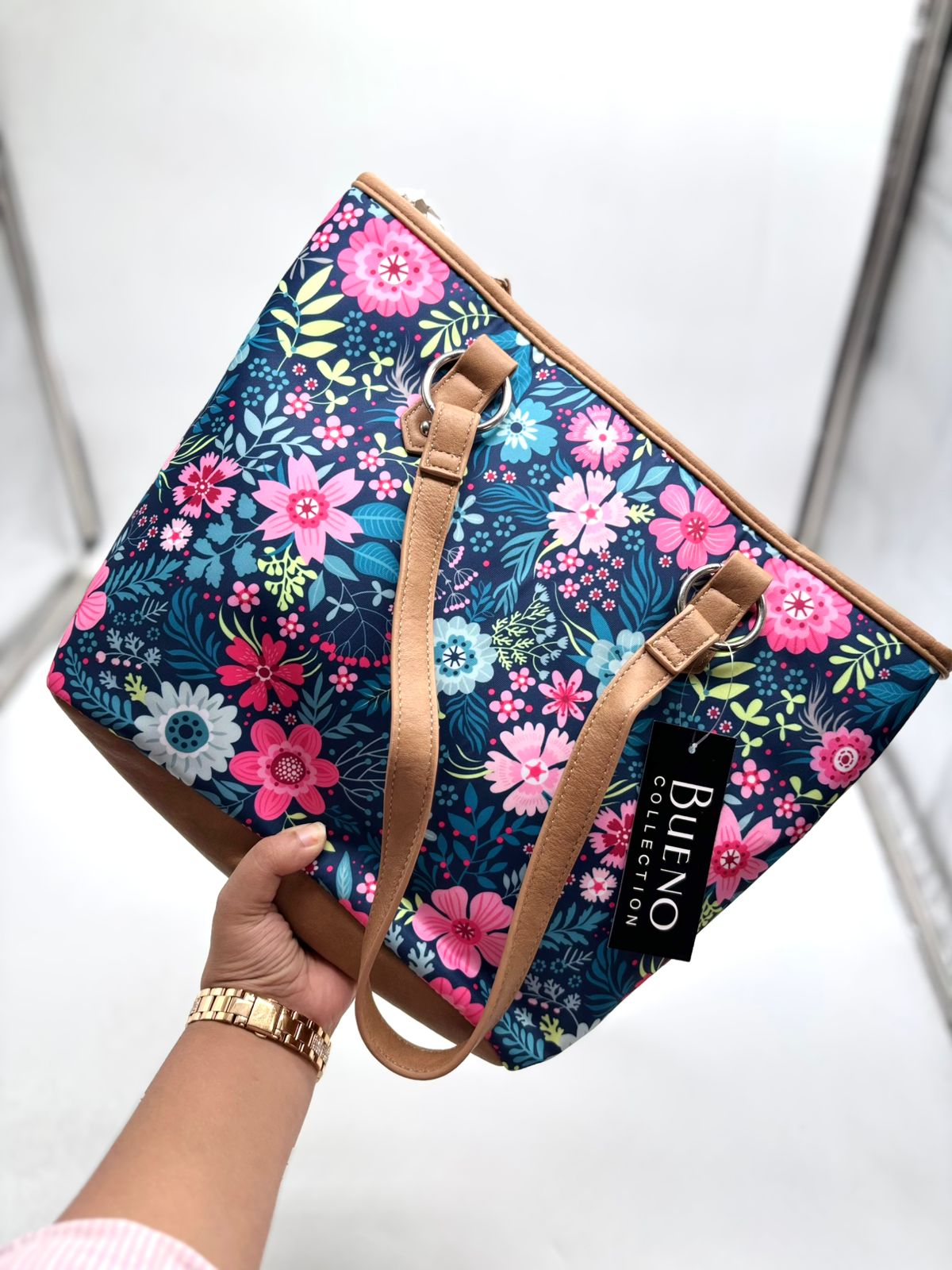Gilly Tote Bag