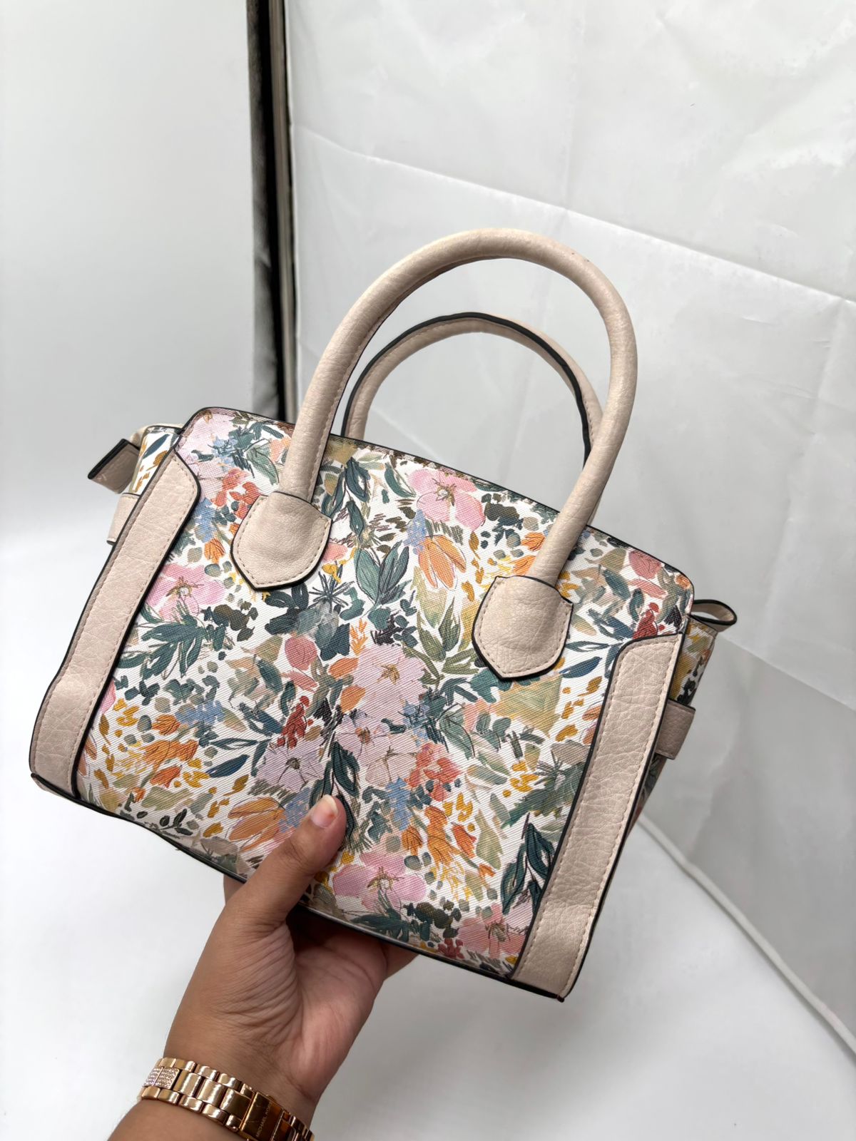 Cori Top Handle